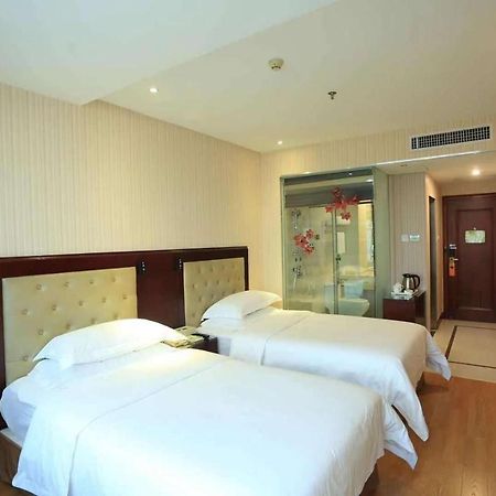 Vienna Hotel In Pinghu Square Shenzhen Exterior photo