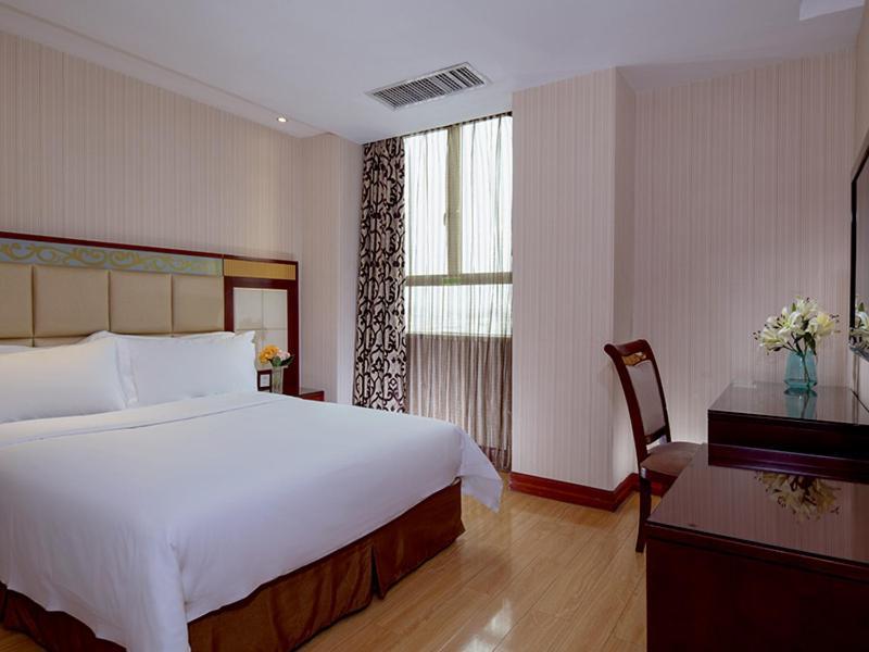 Vienna Hotel In Pinghu Square Shenzhen Exterior photo