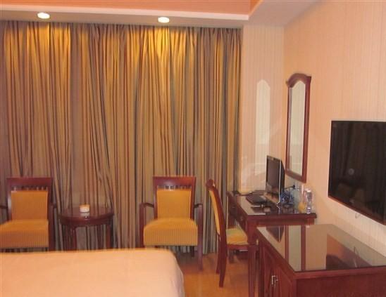 Vienna Hotel In Pinghu Square Shenzhen Room photo